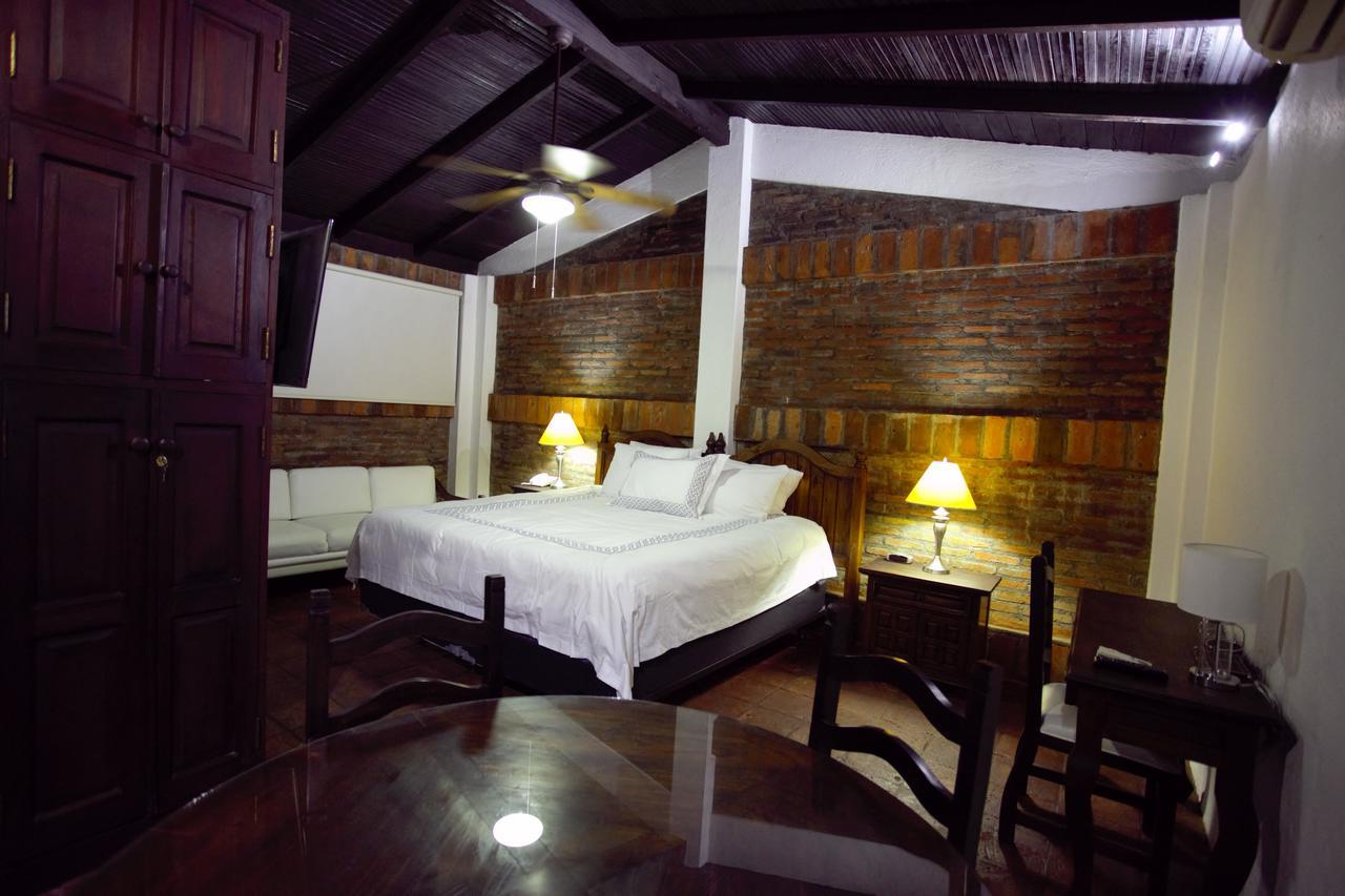 Hotel Casa Colonial Boutique Манагуа Екстериор снимка